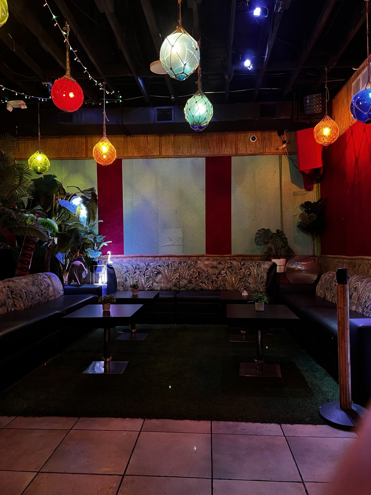 The Dead Flamingo lounge seating area, Fort Lauderdale, serviced by Klene Supreme